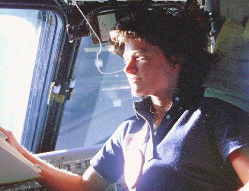 “Sally” [Ride, astronauta] i “Sally!” [Gearhart, activista]